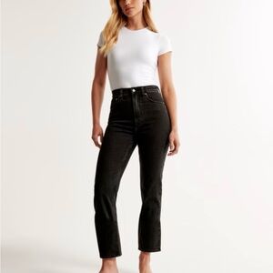 Abercrombie & Fitch Curve Love Ankle High wasted Straight Jean in Washed Black